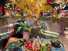 -老滇山寨•云南特色菜•地方菜•民族风情歌舞表演(金碧店)