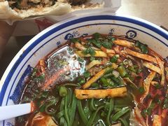 -关陇秦脉凉皮·油泼面(工农路圆融广场店)