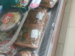 -全家便利店(崂山路四店)