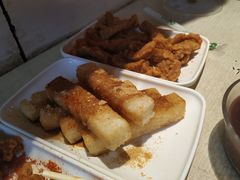 -爆炸头阿姨小四川正宗川味小吃(无任何分店)