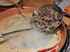 -洱火云南酸菜牛肉火锅(石景山当代商城店)