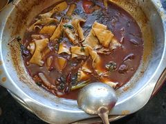 -周老三跷脚牛肉·全牛火锅(非遗传承店)