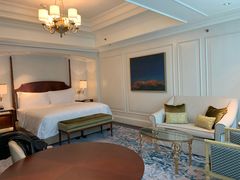 -广州富力丽思卡尔顿酒店