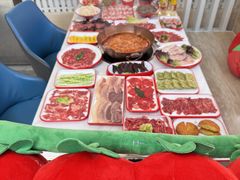 -毛辣果·贵州红酸汤牛肉火锅(西单店)