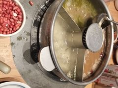 -巴奴毛肚火锅(龙湖锦艺城店)