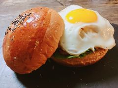 -HIGH FIVE哈福手工汉堡(桂林路店)