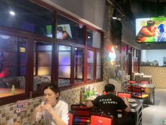 -马路牙子烧烤音乐酒馆(望京店)