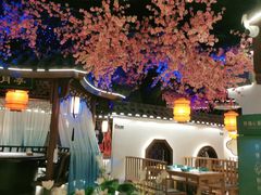 -荷塘秋月·本帮江浙菜(国权路店)