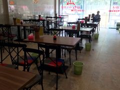 大堂-继红顺河抄手名小吃