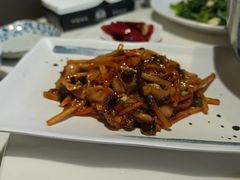 -南京金牛湖巨碗鱼头