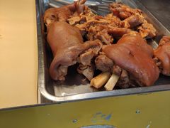 猪肘子-吴家东少手撕烤鸭(绳金塔店)