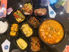 黑三剁-浩海火燒雲傣家菜(静安芮欧店)