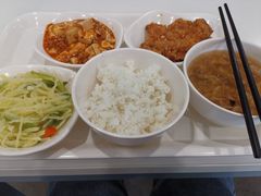 -浦东图书馆读者餐厅