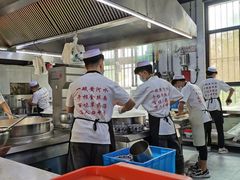 -伊穆祥牛肉面总店·清真