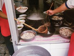 厨房-甘记肥肠粉(马鞍北路店)