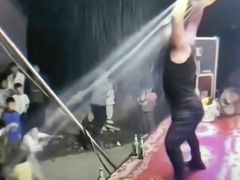 -極屋鮨牛 · 烧肉酒场(时代C馆店)