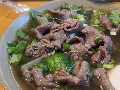 -大众跷脚牛肉馆·非遗传承单位(峨眉山店)