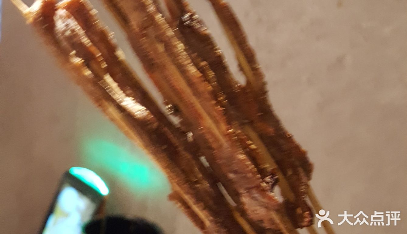 满满的幸福烫串就是简易版火锅，但是吃起来方便