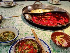 -鸿姐老火锅(疁城新天地店)