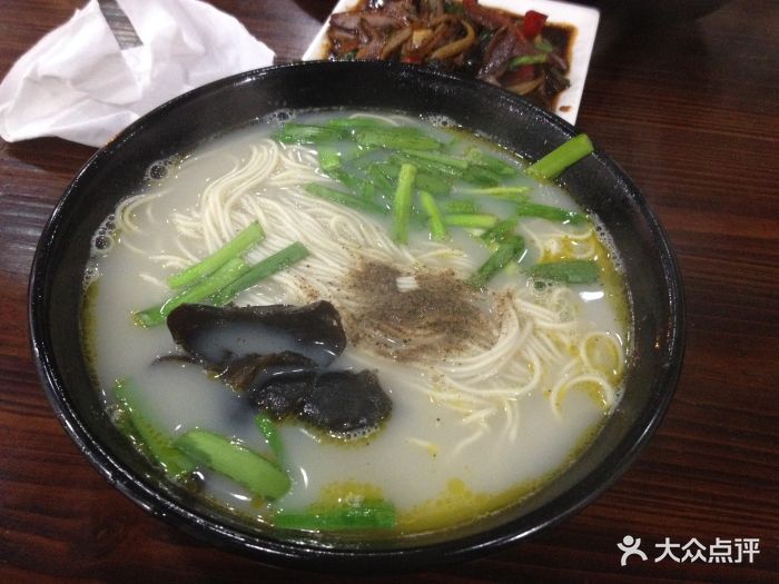 范水长鱼面长鱼汤图片