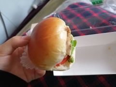 -万利隆·活力烘焙(人民路店)