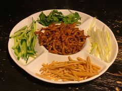 京酱肉丝-我去·春饼文化主题餐厅(国定路总店)