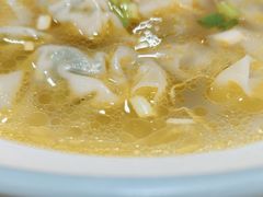 -小杨生煎(白玉兰广场店)