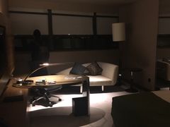 -上海滴水湖皇冠假日酒店