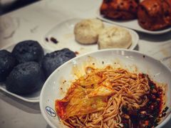 炸酱面-李与白包子铺(桐梓林店)