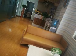 -苗方清颜专业祛痘养生