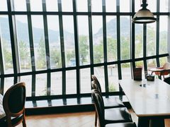 -吉布鲁牛排海鲜自助(假日国际店)