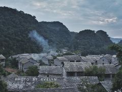 -高荡千年布依古寨旅游景区