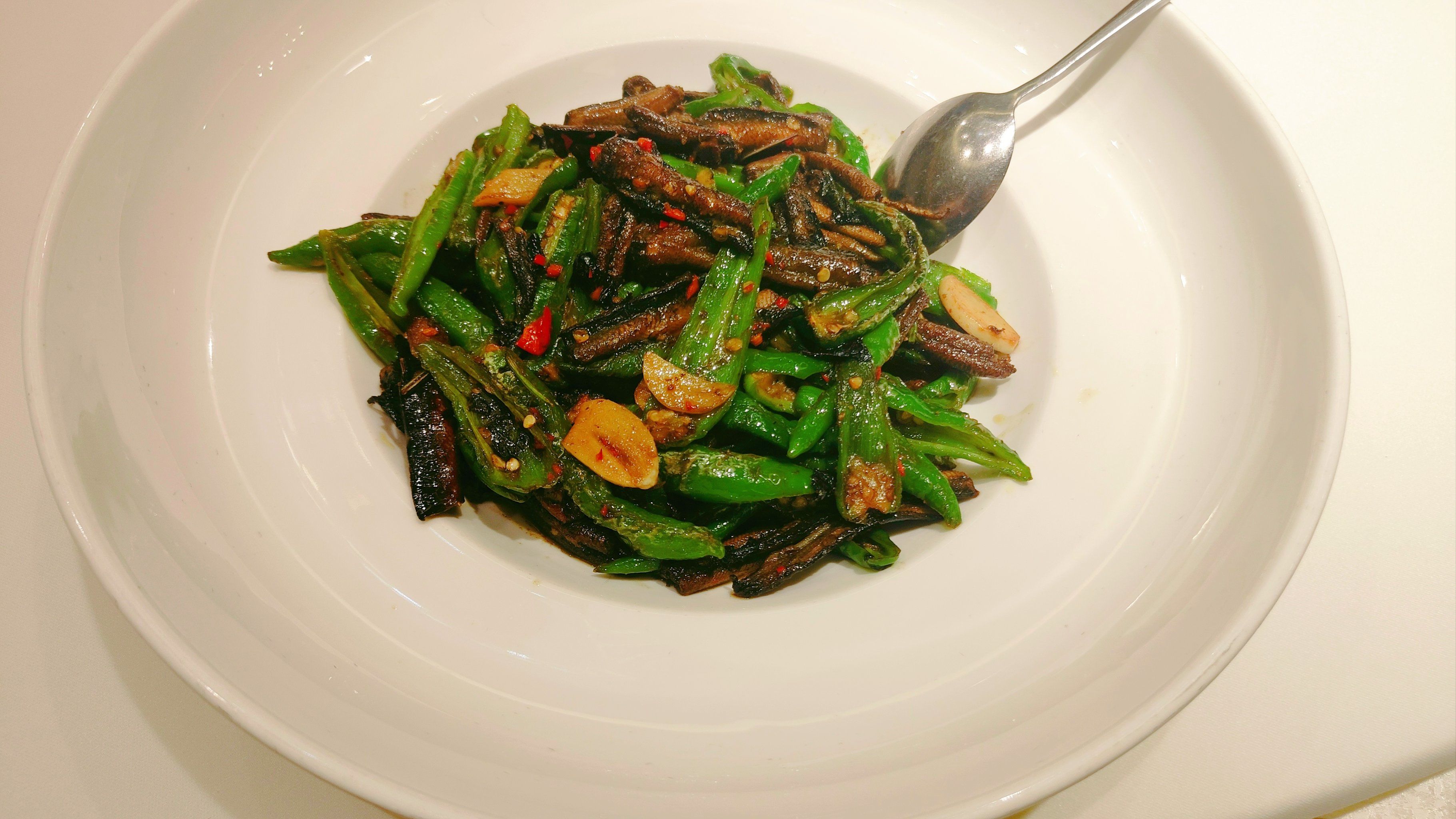 今天在通程二楼吃饭,觉得鳝鱼用青椒炒很好吃