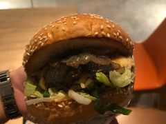 -The Habit Burger Grill 哈比特汉堡(复兴soho店)