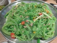 -聚鑫朋酸菜肥肠(九龙仓店)
