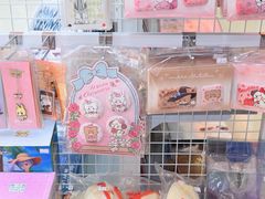 -潮玩星球(集美银泰百货店)