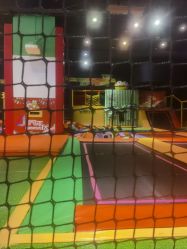 -蹦蹦跳跳(新奥购物中心店)