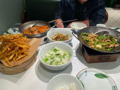 -费大厨辣椒炒肉(高铁吾悦广场店)