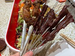 -小董哥烤串·爆汁大油边(故宫店)