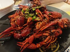 -松哥油焖大虾.小龙虾.黑鸭煲(海岸城店)