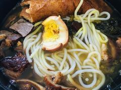 -花溪巷牛肉粉(泉城路店)