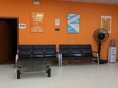 -一嗨租车(凤凰机场店)