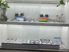 -翰佐蔡司小乐圆·依视路星趣控·暴龙眼镜折扣店