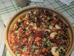-巴厘龙虾·榜首油焖大虾(音乐学院·沿江酒馆店)