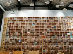 -猫的天空之城概念书店(杭州南宋御街店)