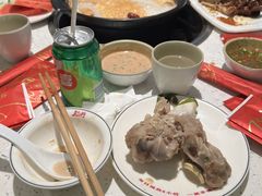 -三人行骨头王火锅(长寿店)