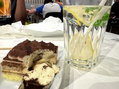 -宜家·瑞典风味餐厅(武汉荟聚中心店)