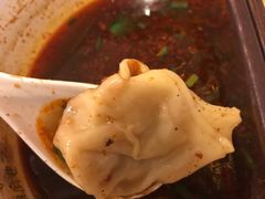 酸汤龙抄手-宽窄巷子成都小吃(建文店)