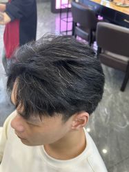 -藤野造型烫染·漂发