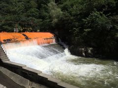 -秦岭峡谷漂流景区